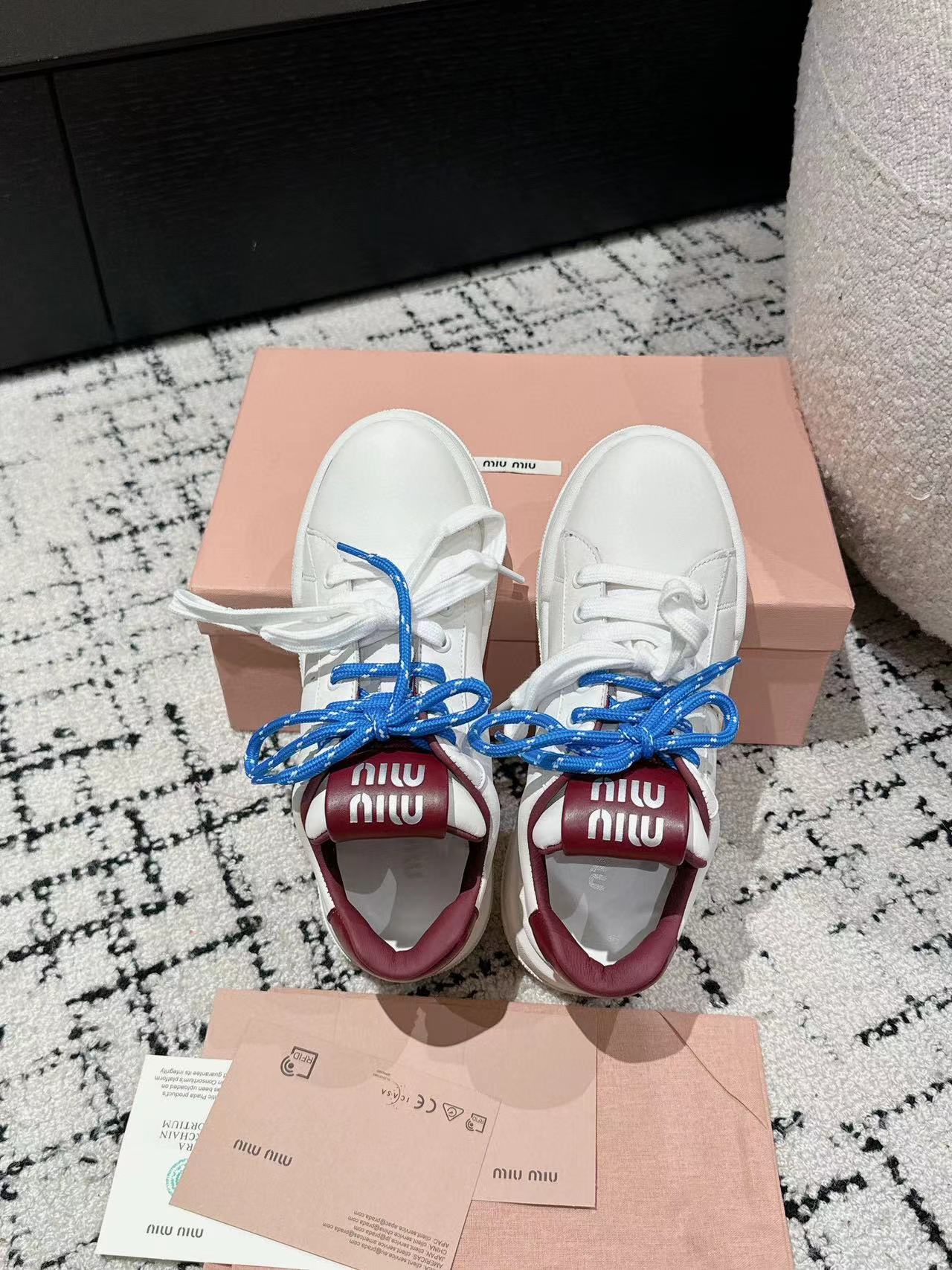 M1UM1U 高品質レースアップカラーブロックカジュアルシューズ【50％割引+送料無料】