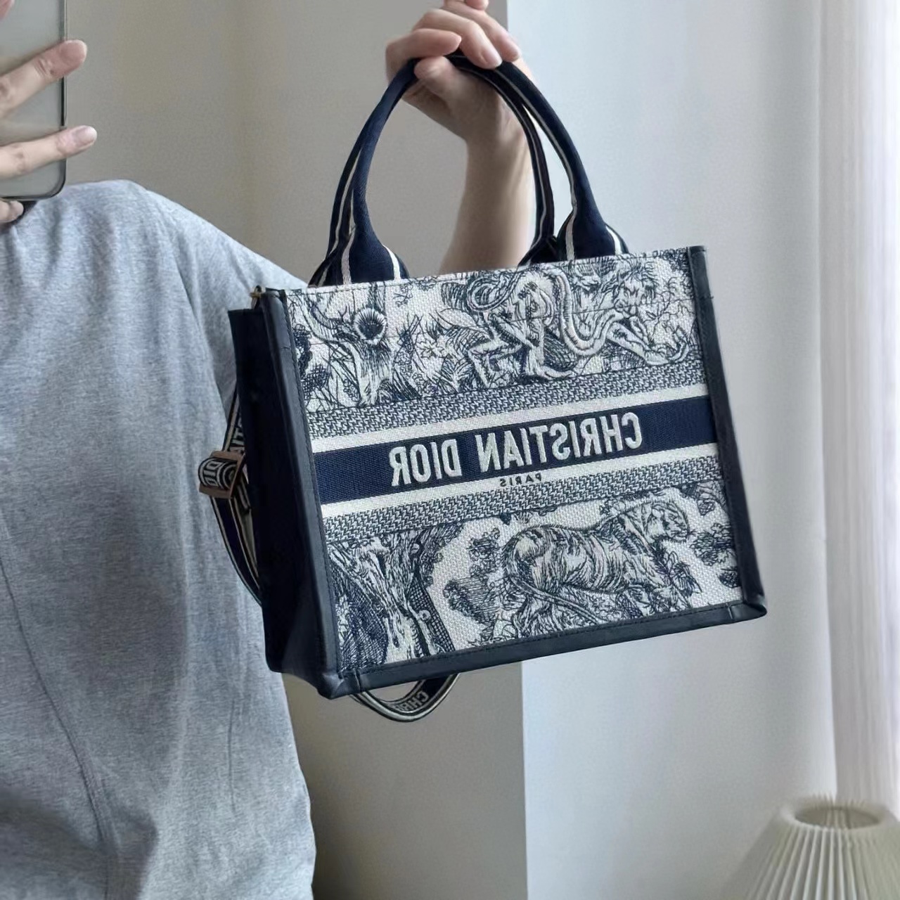 DI0R book tote ハンドバッグ【50％割引+送料無料】
