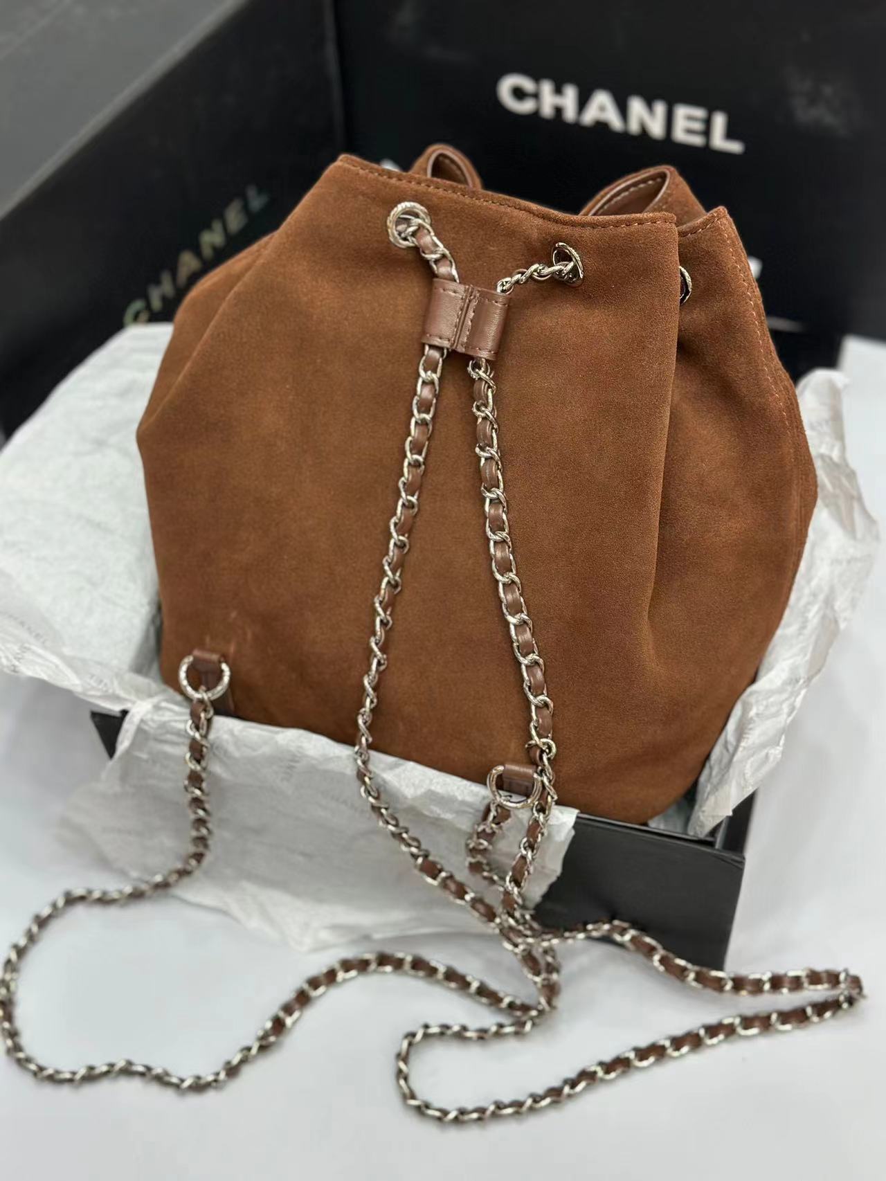 CHANE1 ヌバックレザー チェーンバケット バックパック【50％割引+送料無料】