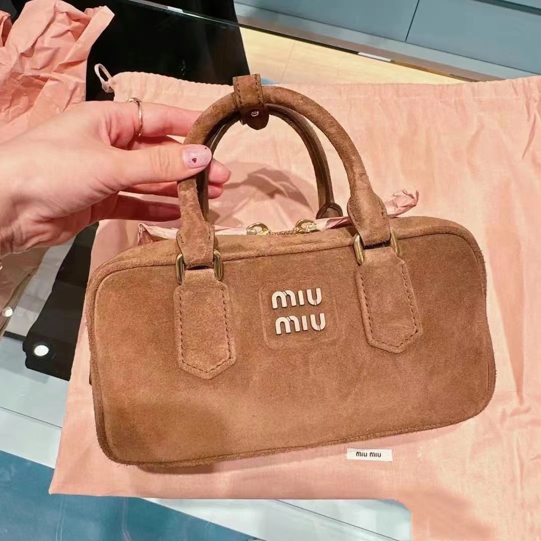 M1UM1U カウボーイ ボウリング トートバッグ【50％割引+送料無料】