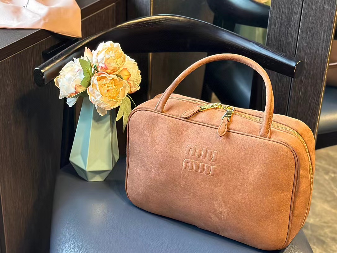 M1UM1U カウボーイ ボウリング トートバッグ【50％割引+送料無料】