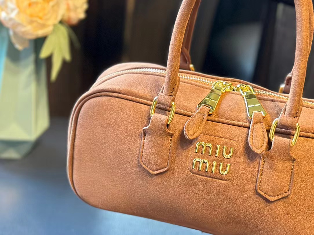 M1UM1U カウボーイ ボウリング トートバッグ【50％割引+送料無料】