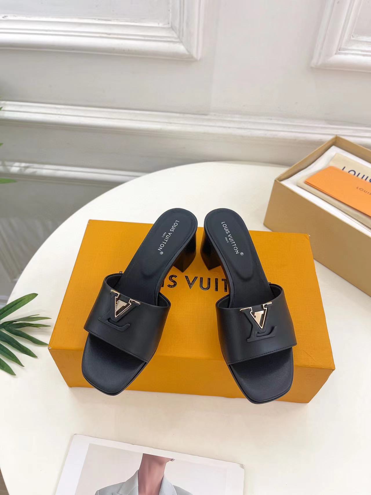 LV高品質レターバックルハイヒールスリッパ【50％割引+送料無料】