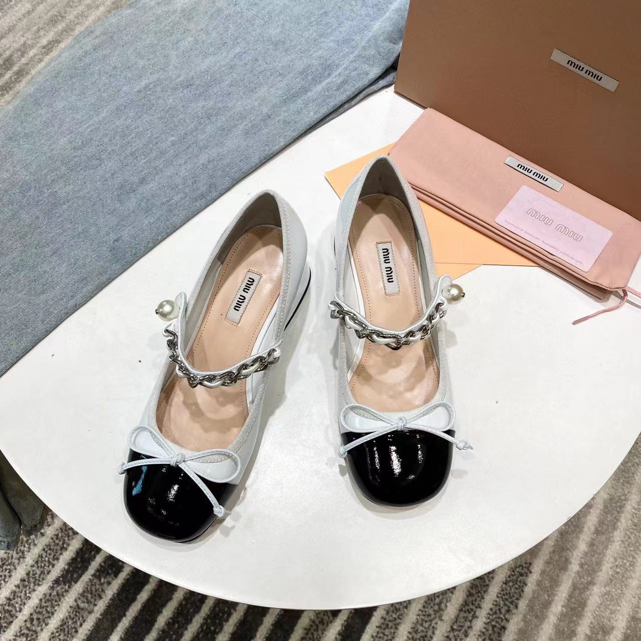 M1UM1U高品質メリージェーンシューズ【50％割引+送料無料】