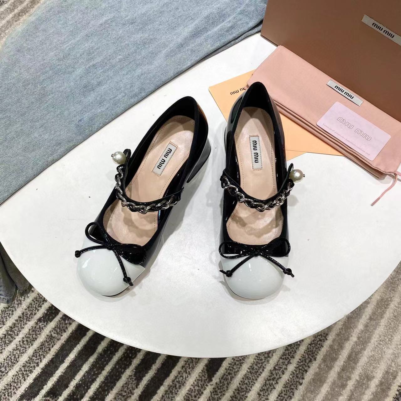 M1UM1U高品質メリージェーンシューズ【50％割引+送料無料】