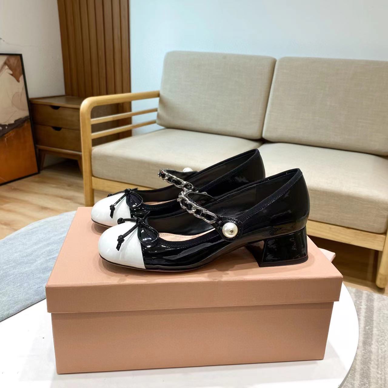 M1UM1U高品質メリージェーンシューズ【50％割引+送料無料】