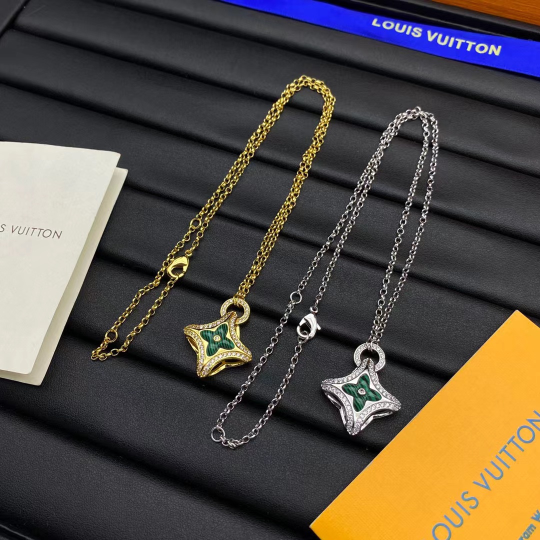 LV 四つ葉のクローバー ダイヤモンド ネックレス【50％割引+送料無料】