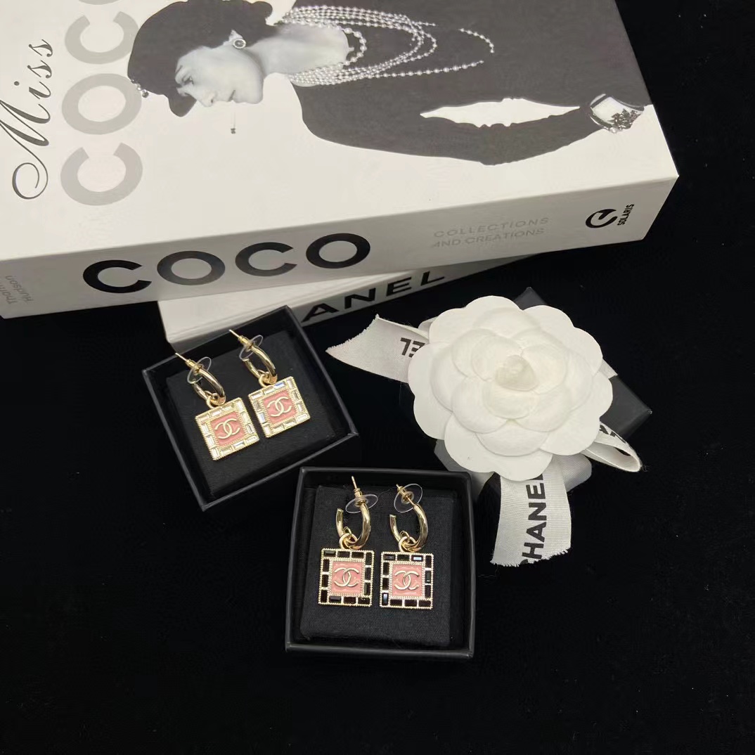 CHANE1 スクエア ダブルC ピアス【50％割引+送料無料】