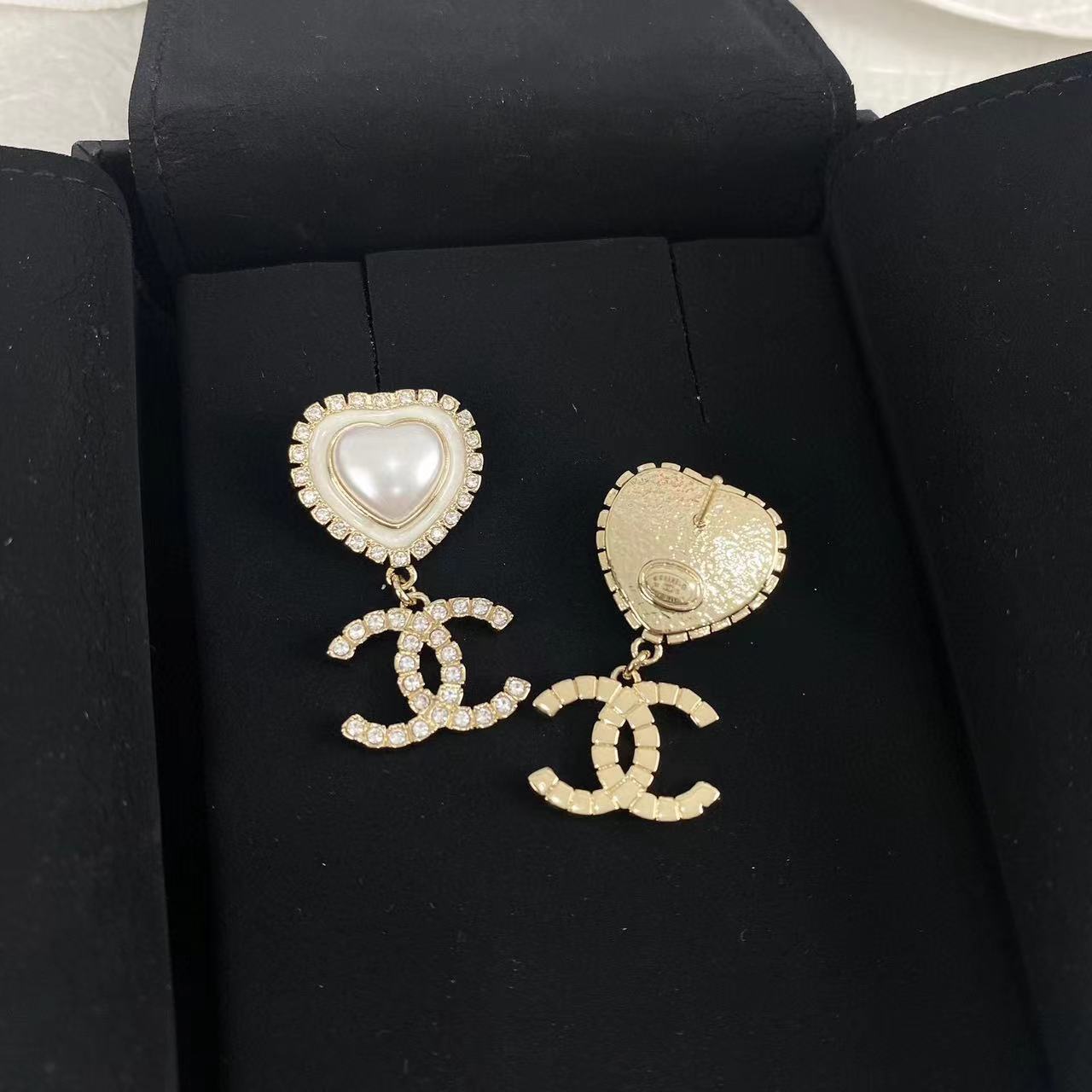 CHANE1 パールハートスタッドピアス【50％割引+送料無料】