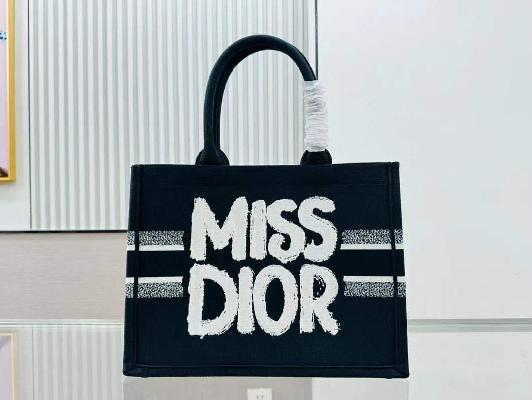 DI0R Book toteハンドバッグ【50%割引+送料無料】