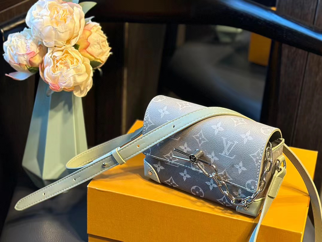 LV Steamer ユニセックスクロスボディバッグ【50％割引+送料無料】