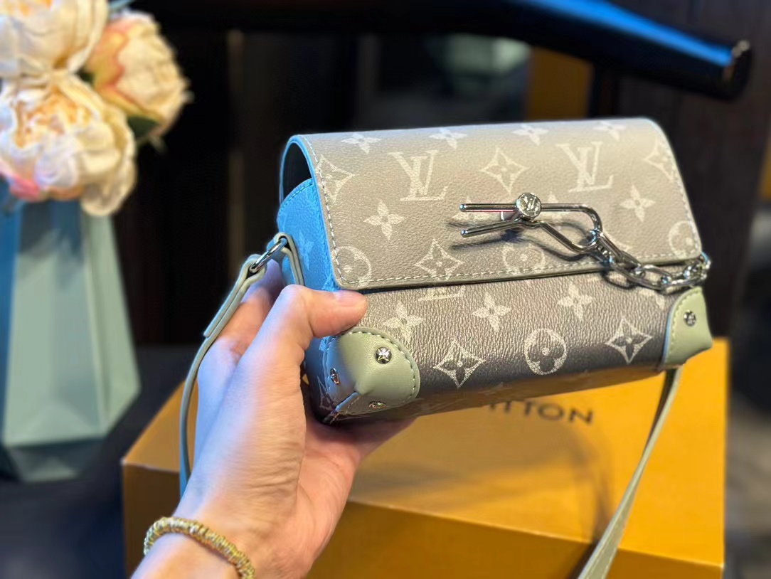 LV Steamer ユニセックスクロスボディバッグ【50％割引+送料無料】