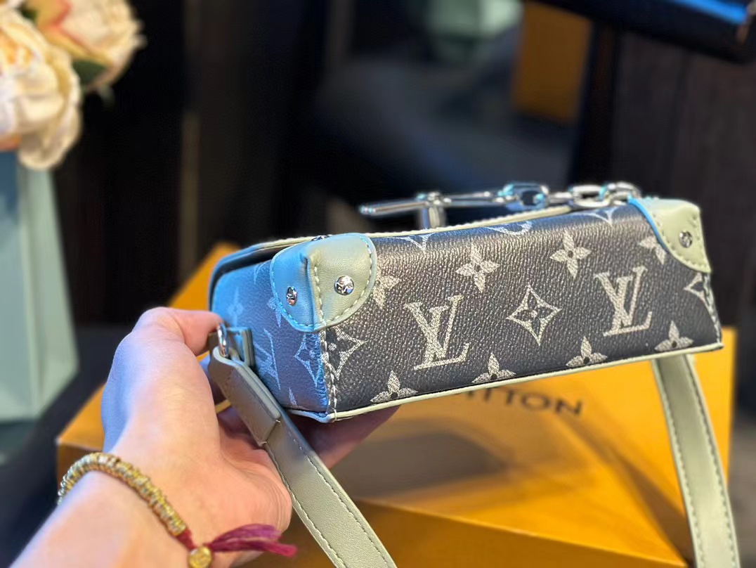 LV Steamer ユニセックスクロスボディバッグ【50％割引+送料無料】