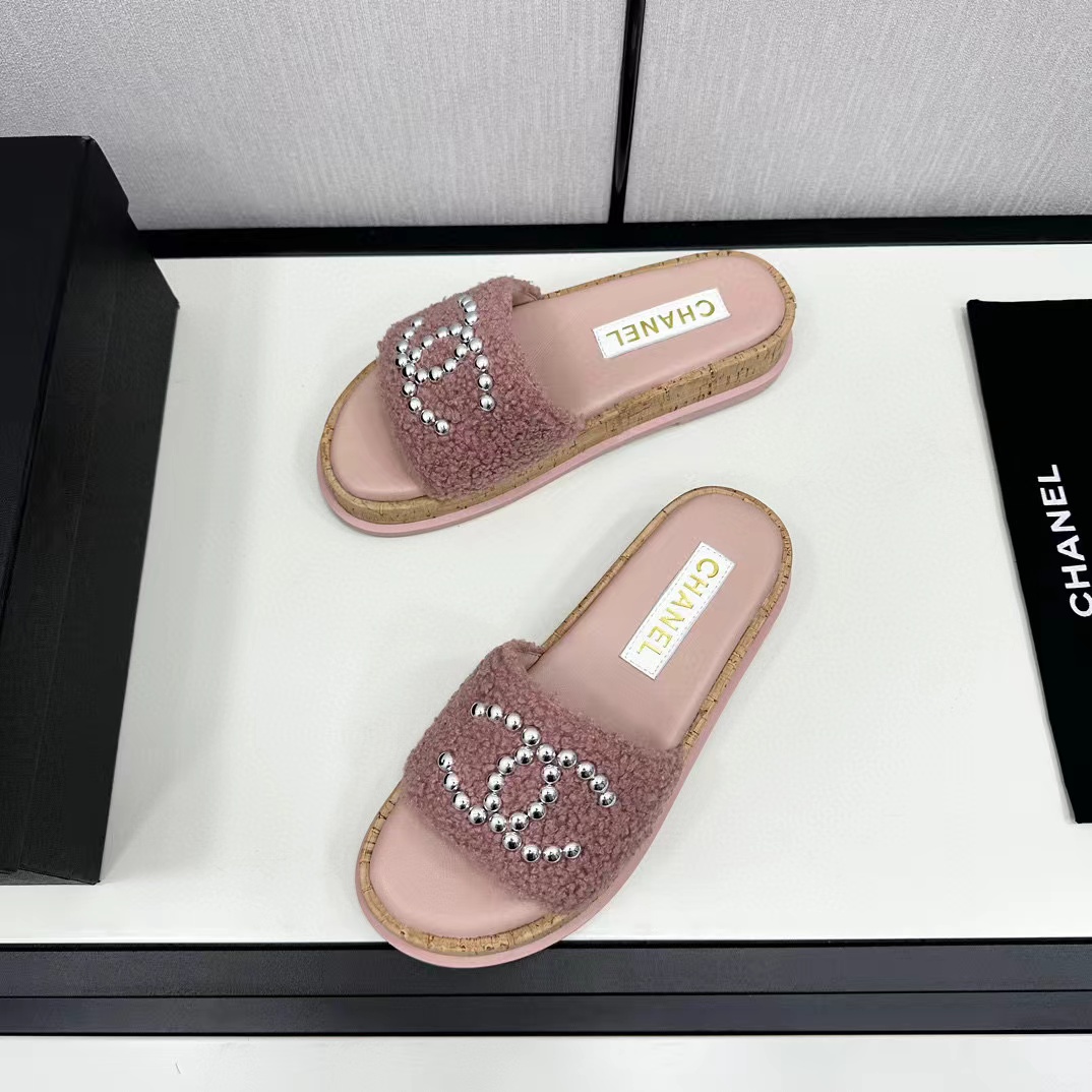 CHANE1 高品質 ダブル C ラージロゴ スリッパ【50％割引+送料無料】