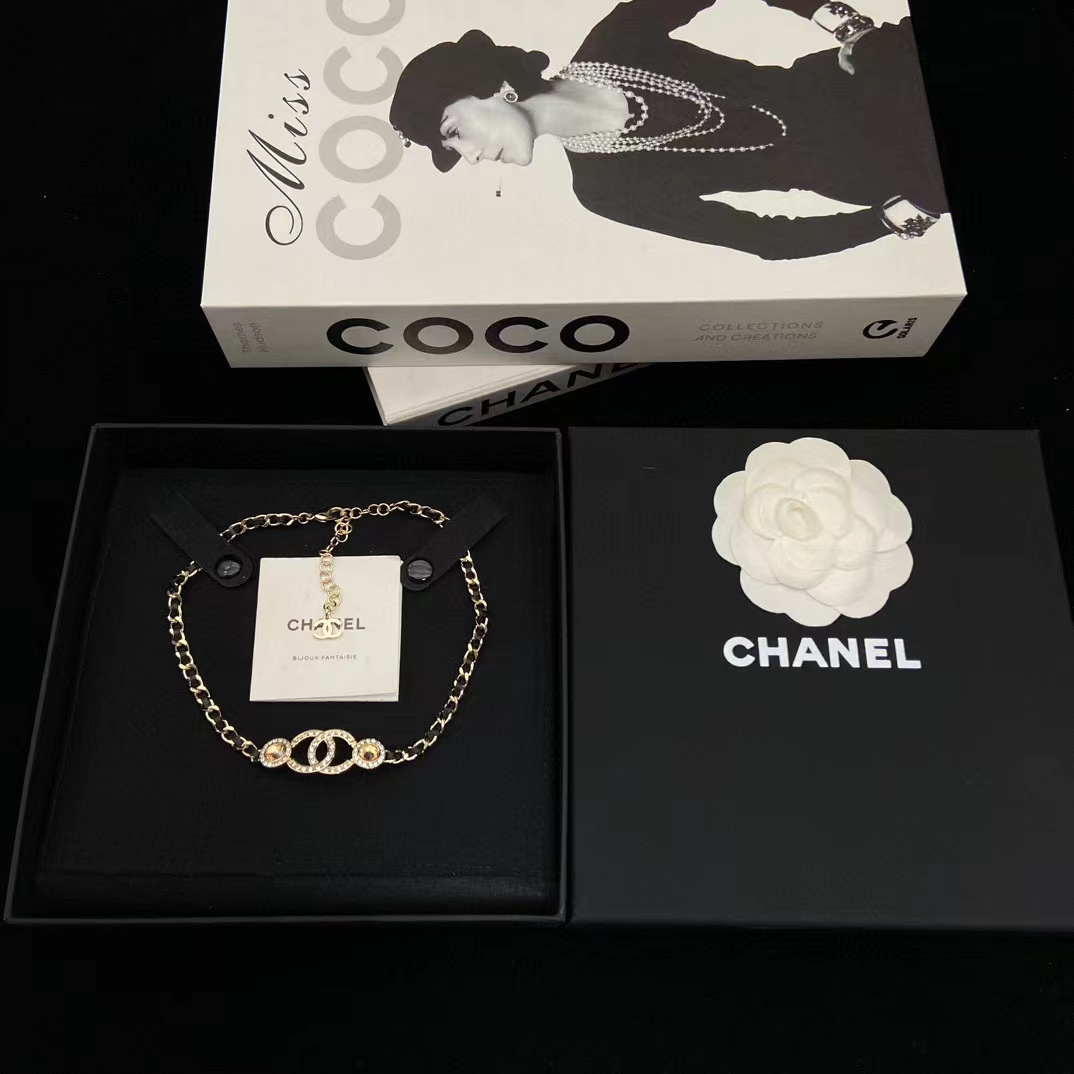 CHANE1 ダブルC レザーネックレス【50％割引+送料無料】