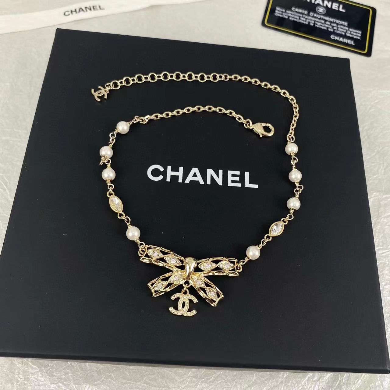 CHANE1 ボウ ダイヤモンド ダブル C ネックレス【50％割引+送料無料】