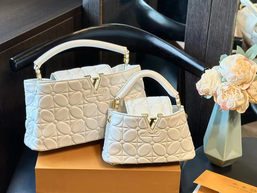 LV capucines 刺繍入りハンドバッグ【50％割引+送料無料】