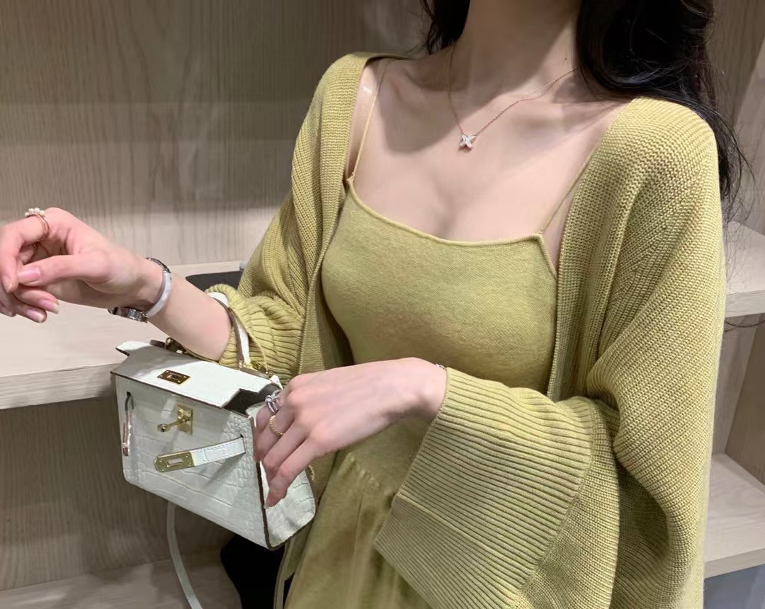 CHAUME7 クラシッククロスネックレス【50％割引+送料無料】