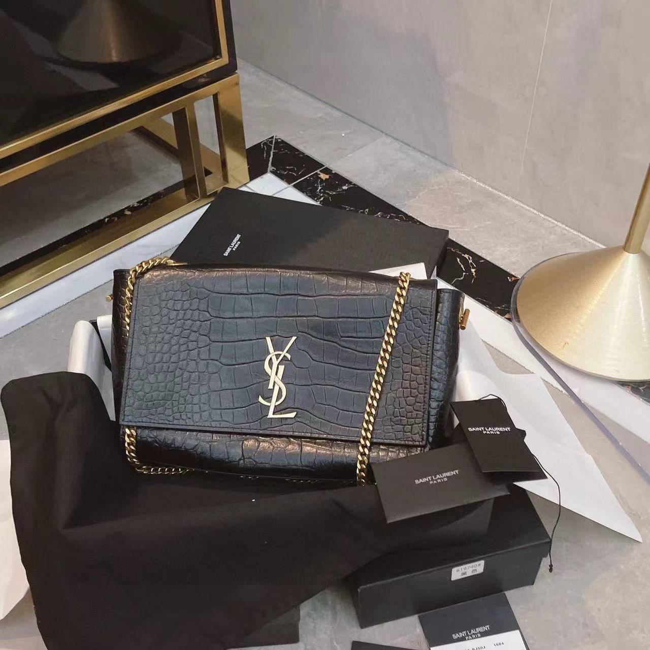 YSL チェーン脇下バッグ【50％割引+送料無料】