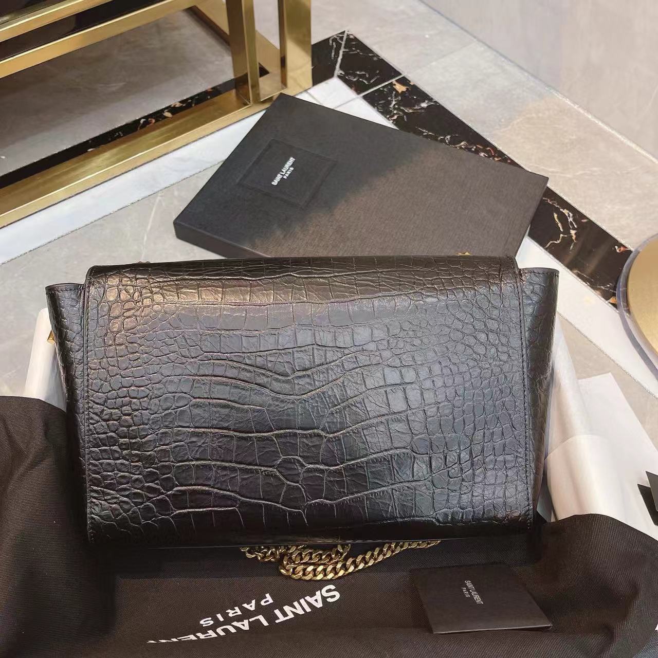 YSL チェーン脇下バッグ【50％割引+送料無料】