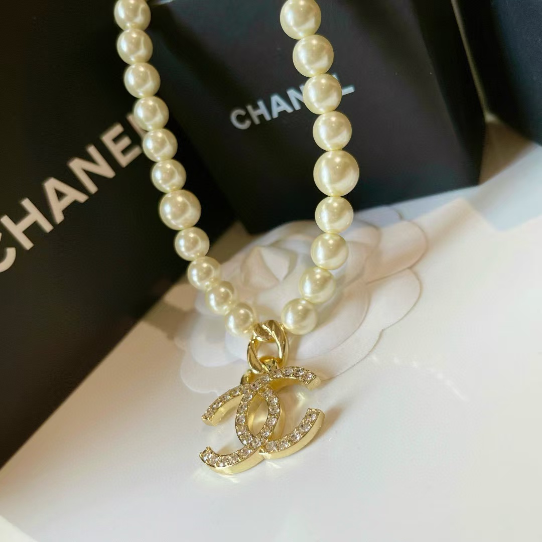 CHANE1 ダブルC ダイヤモンドパールネックレス【50％割引+送料無料】