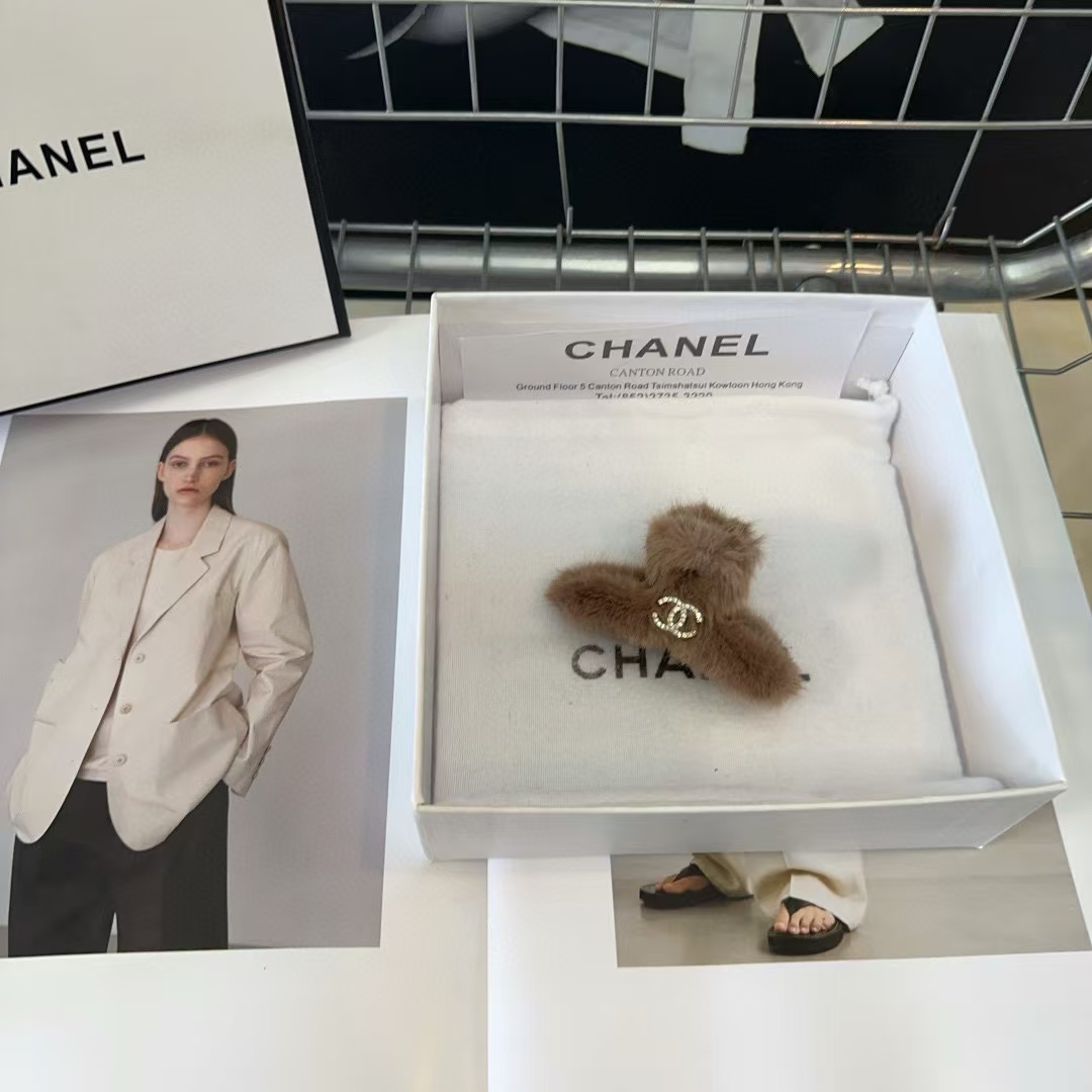CHANE1 ダブルC ぬいぐるみ ヘアクリップ【 50％割引+送料無料】