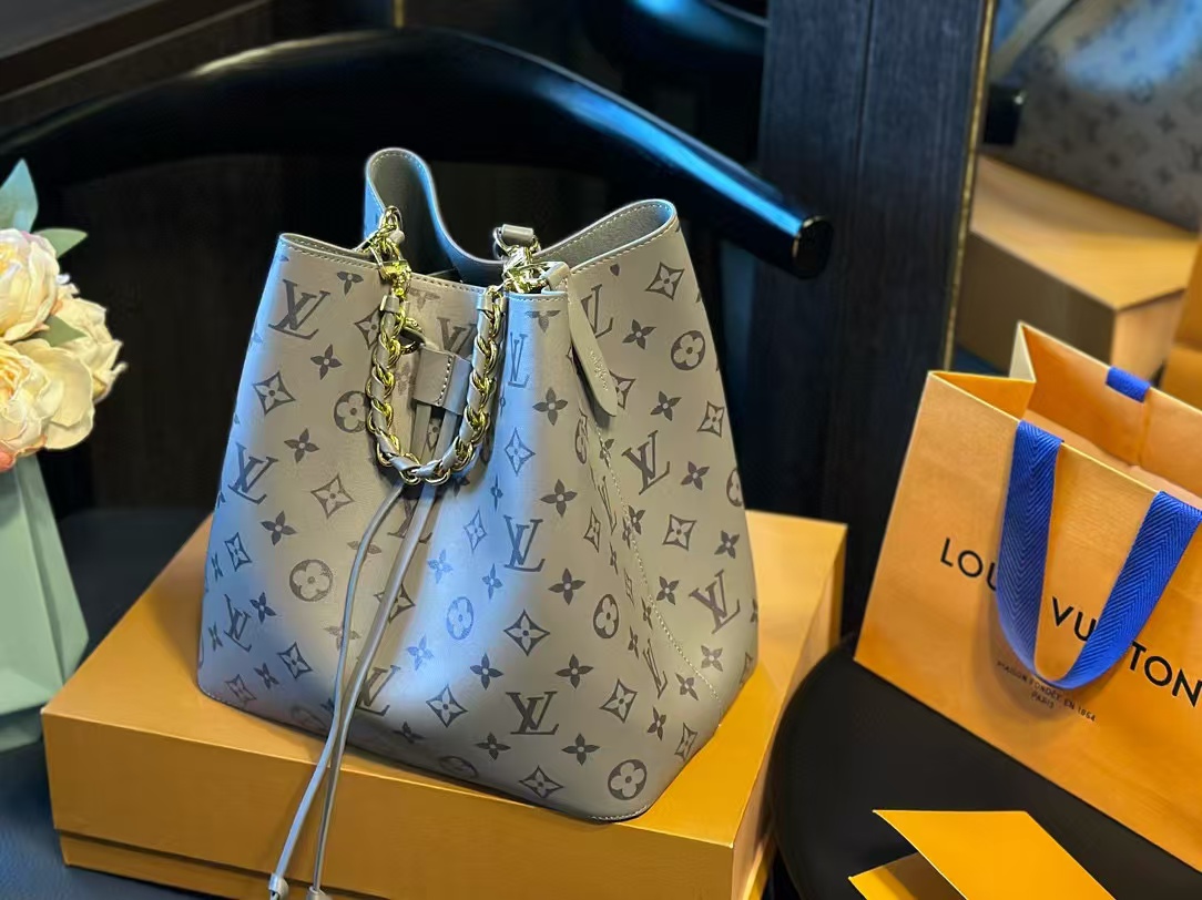 LV 新作バケットバッグ【 50％割引+送料無料】