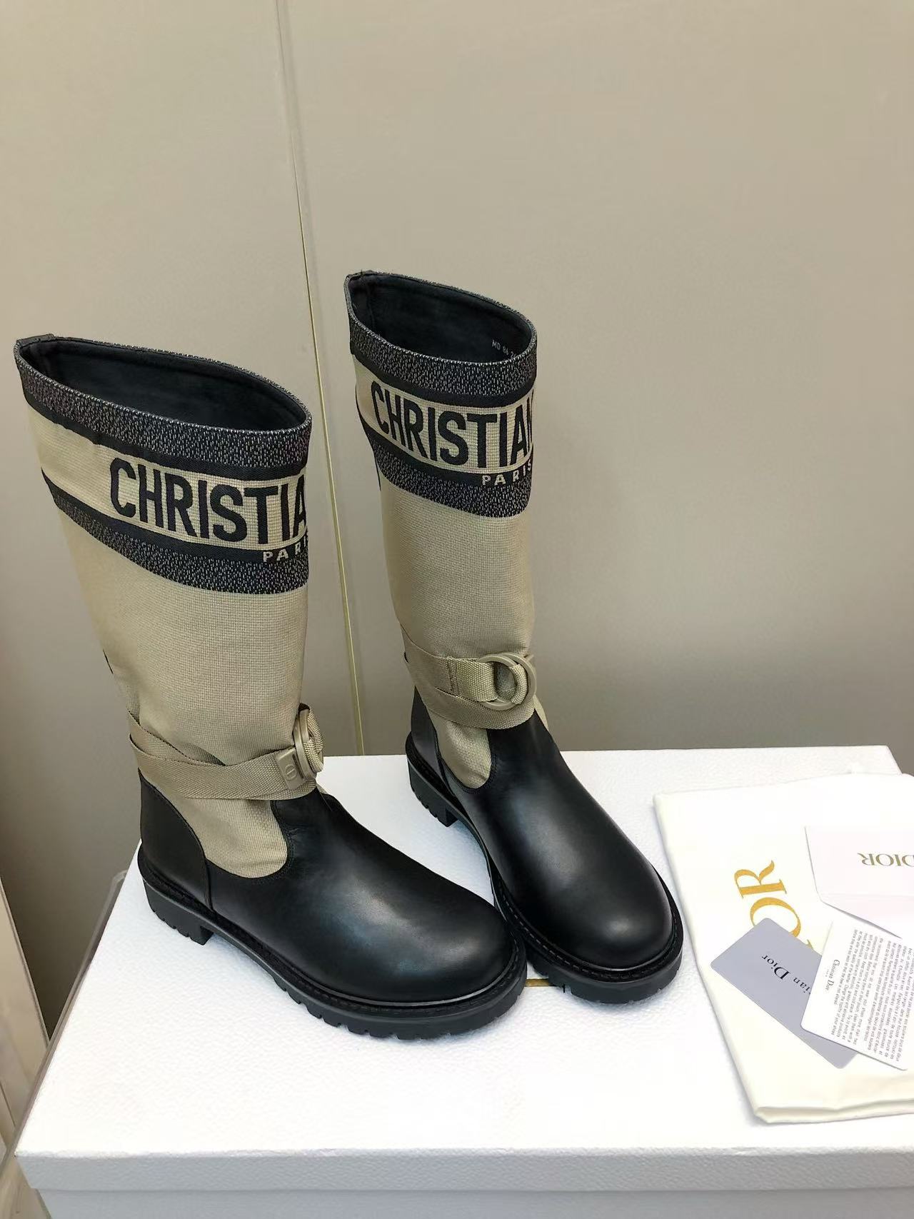 DI0R 高級牛革レターブーツ【50％割引+送料無料】