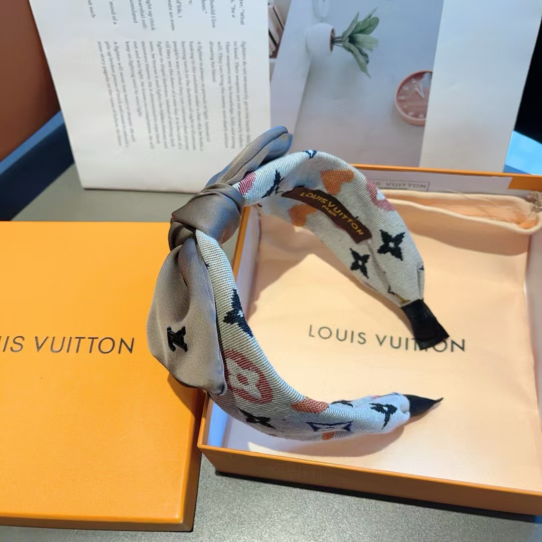 LV ハート 四つ葉のクローバー カチューシャ【50％割引+送料無料】