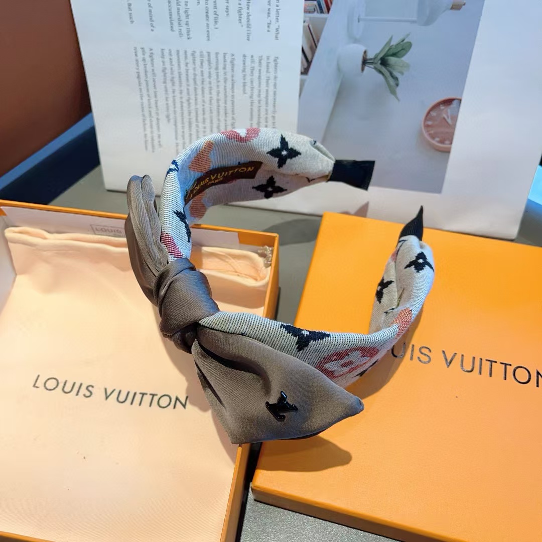 LV ハート 四つ葉のクローバー カチューシャ【50％割引+送料無料】