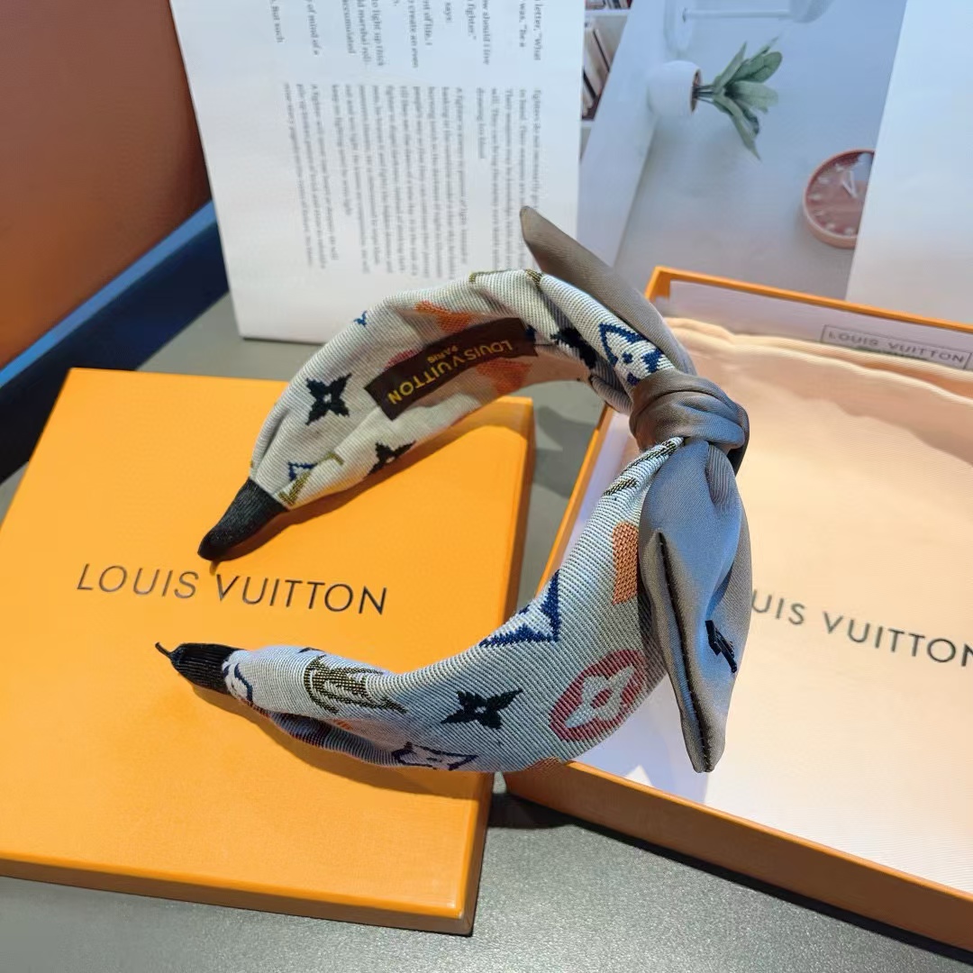 LV ハート 四つ葉のクローバー カチューシャ【50％割引+送料無料】