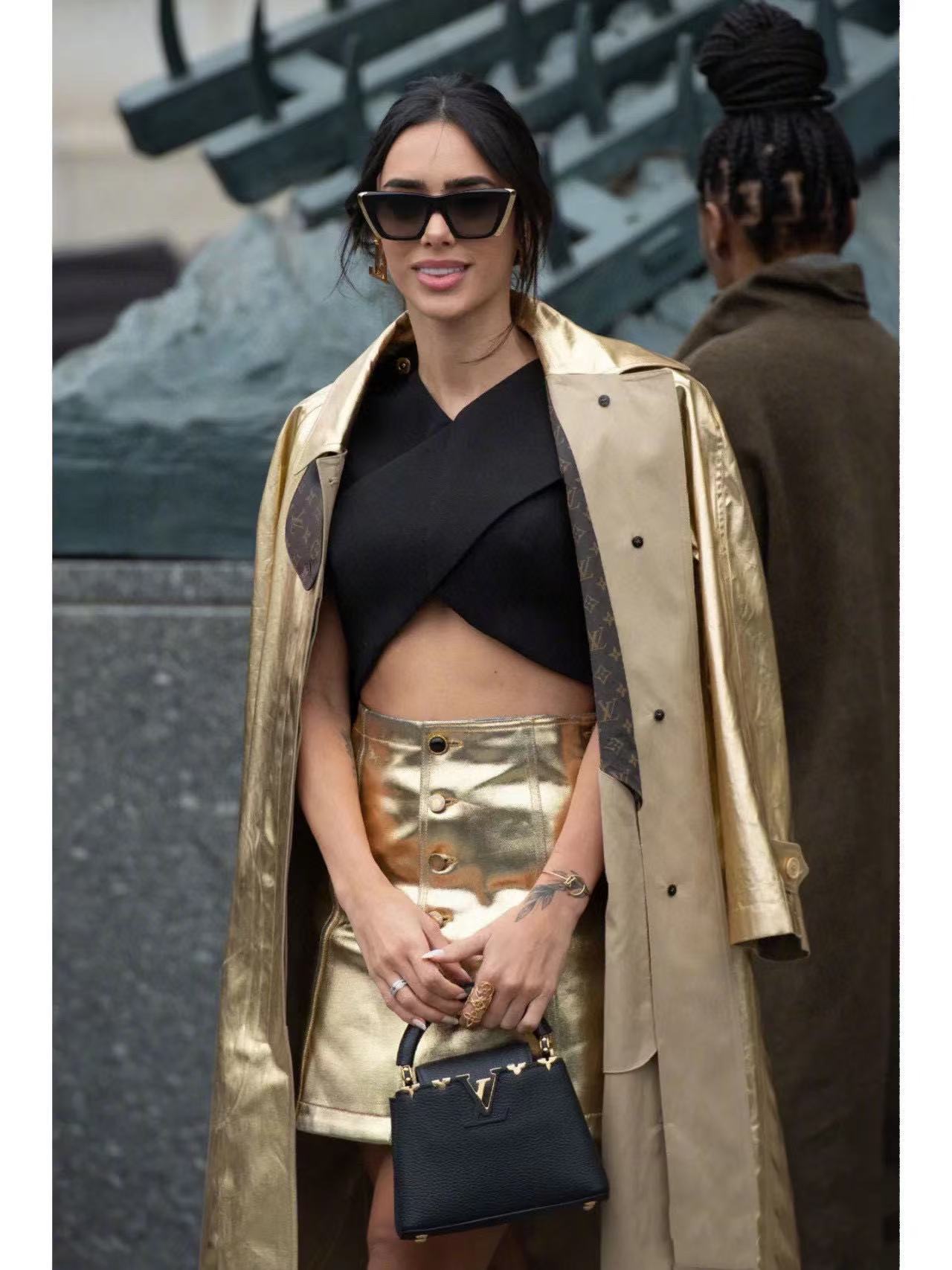 LV Capucines牛革ハンドバッグ【 50％割引+送料無料】