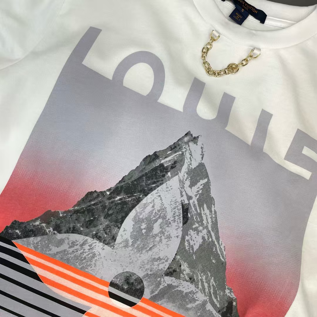 LV チェーンプリント雪山柄Tシャツ【 50％割引+送料無料】