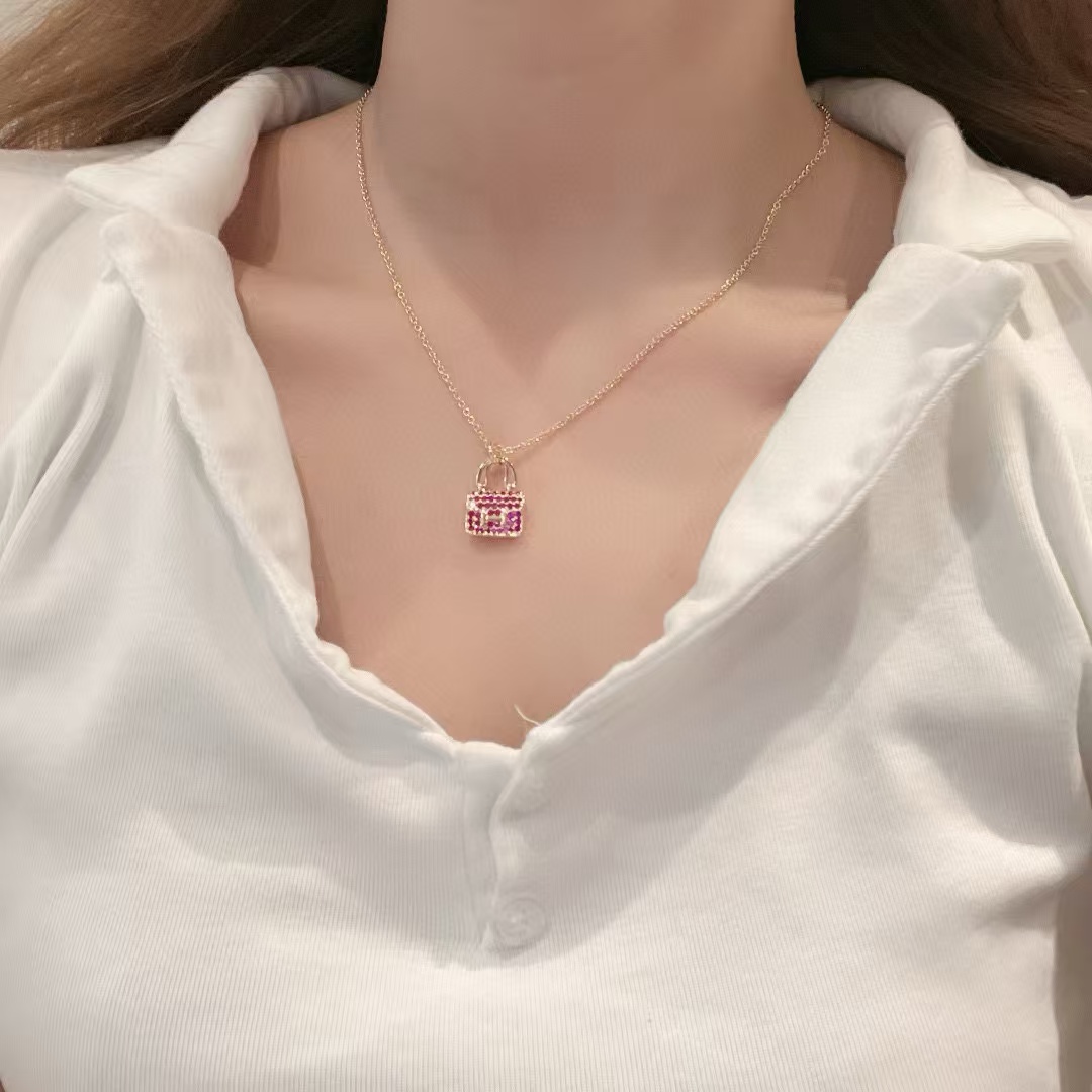 HERME5 バッグ型ダイヤモンドネックレス【50％割引+送料無料】