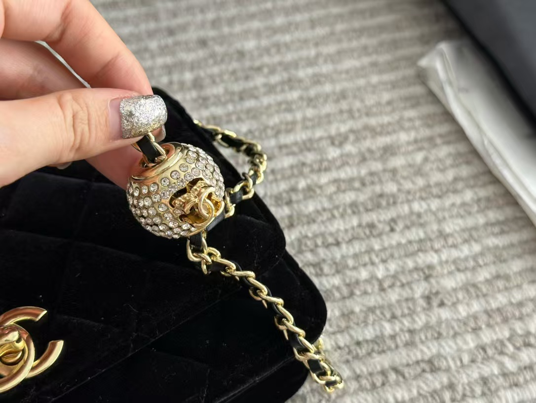 CHANE1 チェーンベルベットショルダークロスボディバッグ【50％割引+送料無料】