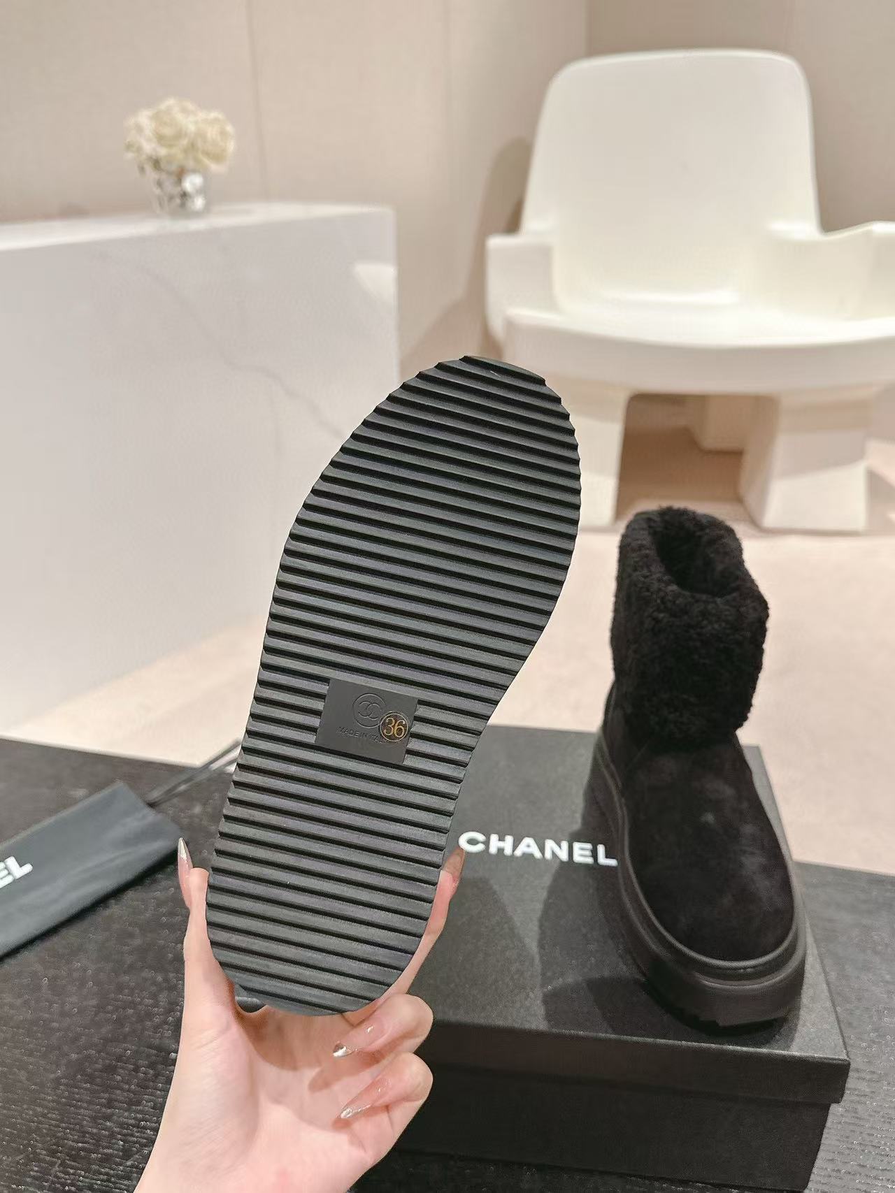 CHANE1シンプルレタードのラムウールショートブーツ【50％割引+送料無料】