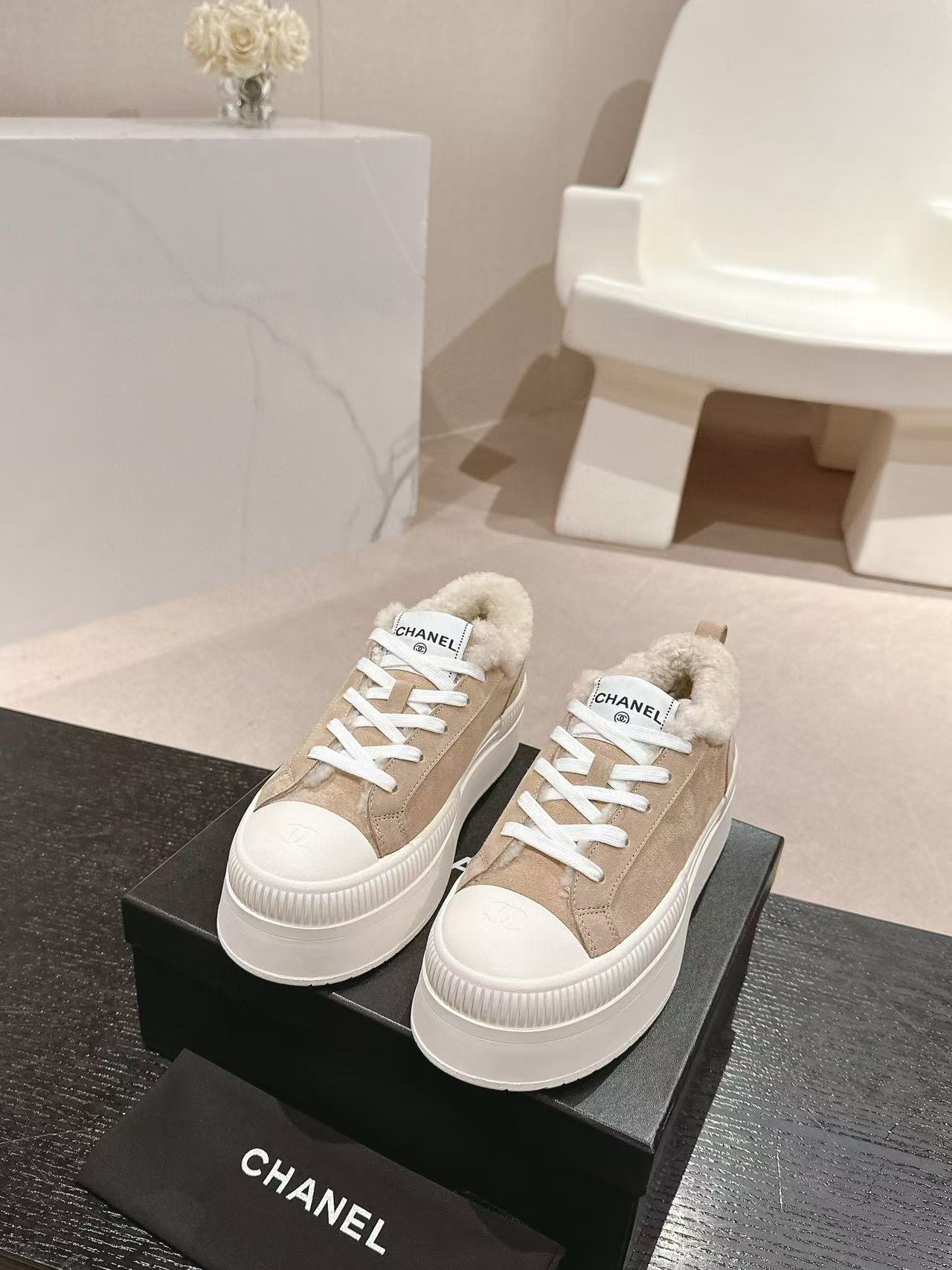 CHANE1 高品質ラムウールプラットフォームシューズ【50％割引+送料無料】