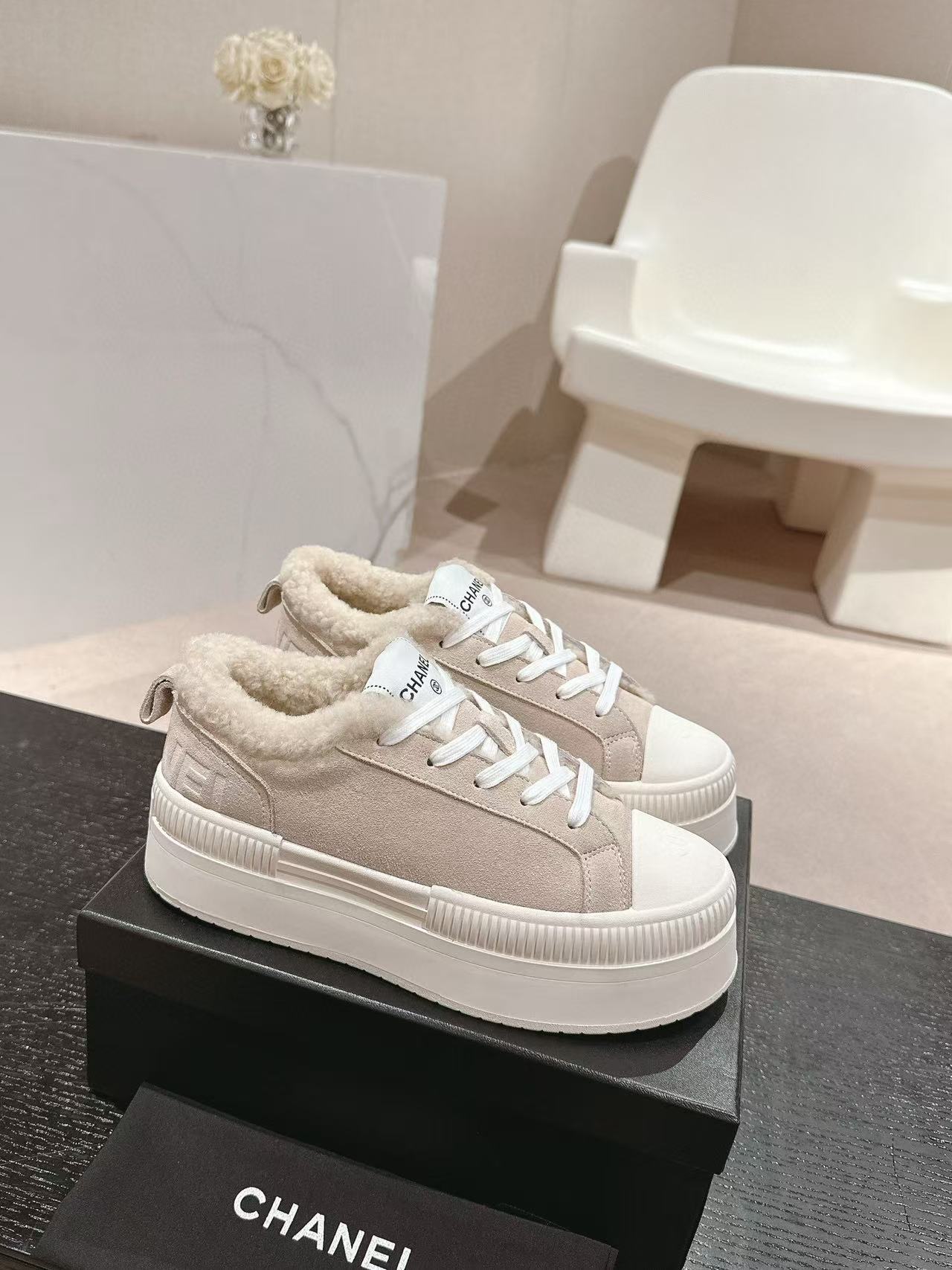 CHANE1 高品質ラムウールプラットフォームシューズ【50％割引+送料無料】