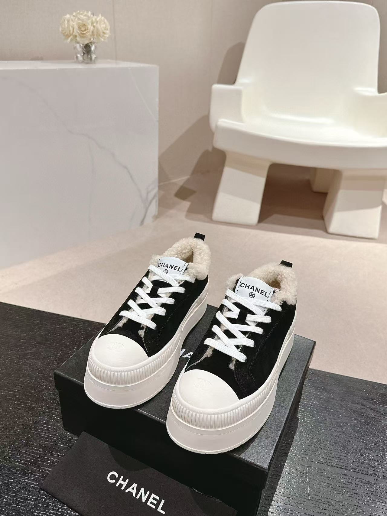CHANE1 高品質ラムウールプラットフォームシューズ【50％割引+送料無料】
