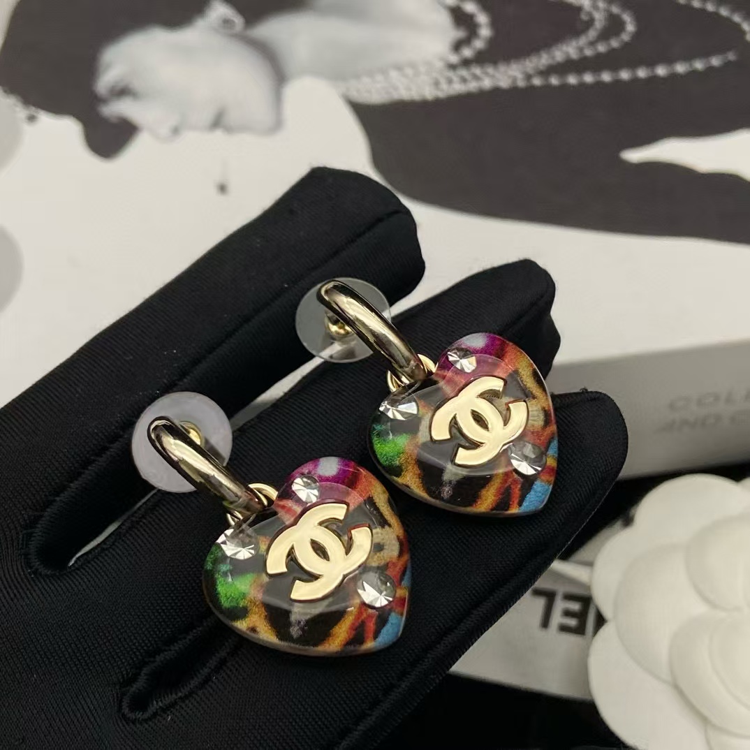 CHANE1 カラフルハートピアス【50％割引+送料無料】