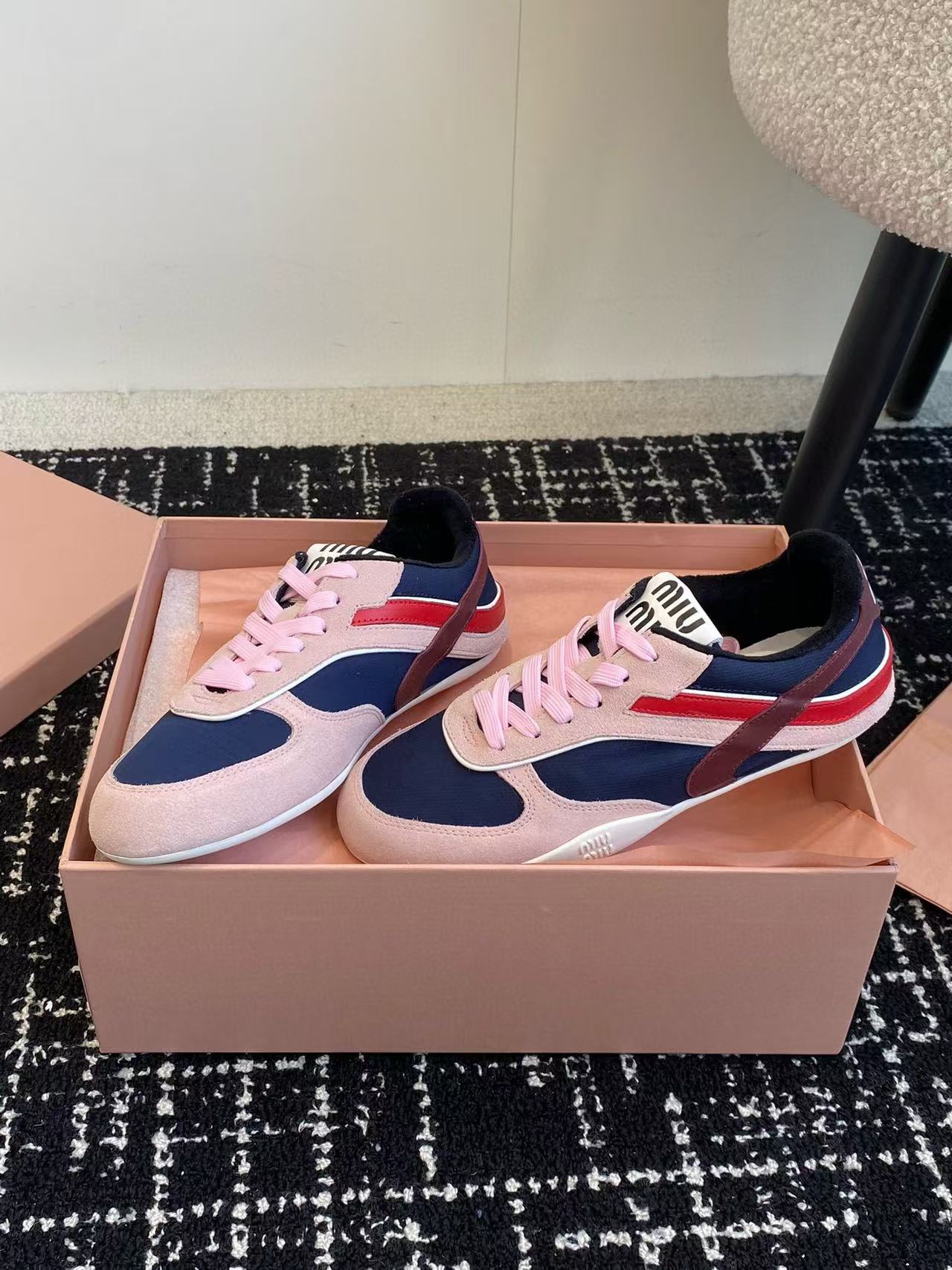 M1UM1U カラフルなレースアップカジュアルシューズ【50％割引+送料無料】