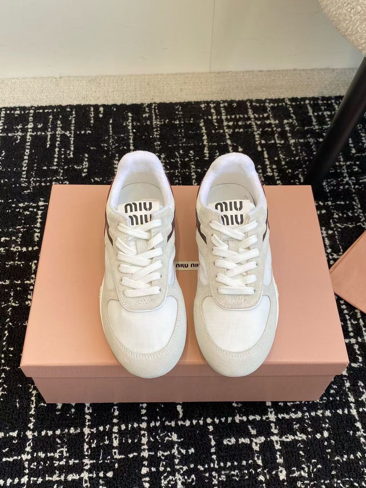 M1UM1U カラフルなレースアップカジュアルシューズ【50％割引+送料無料】