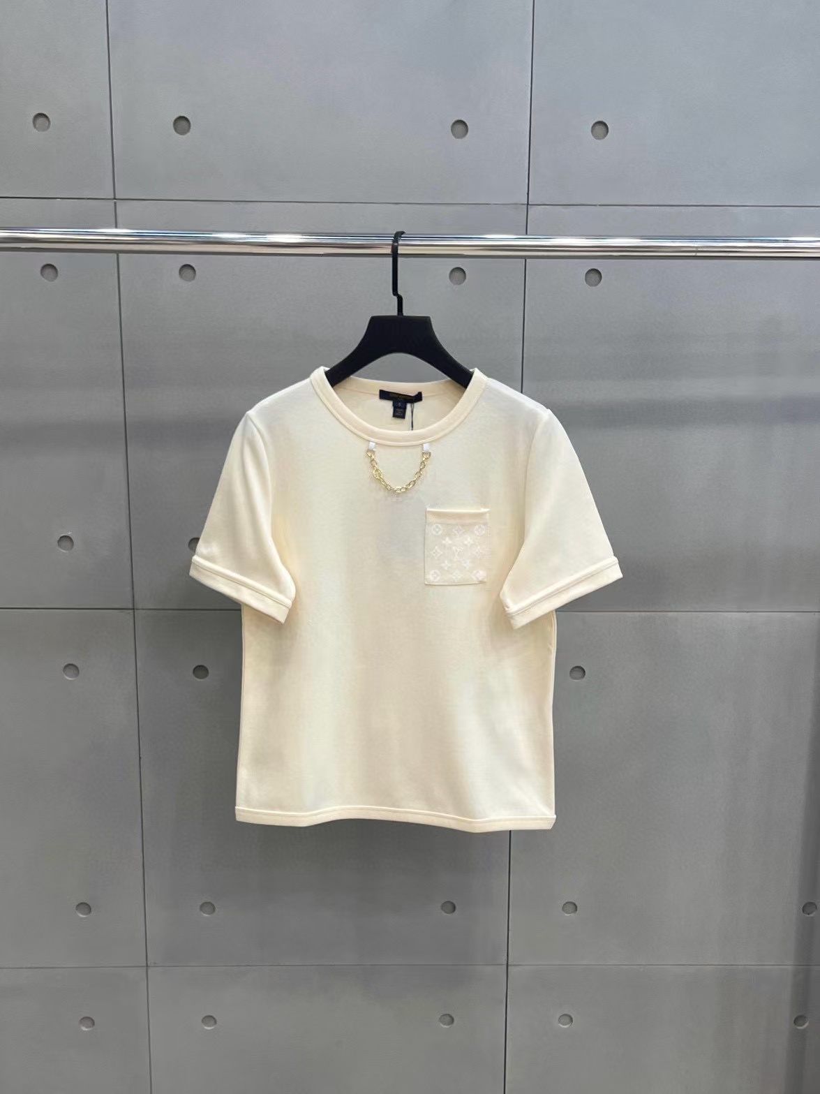 LV チェーンポケット プリント Tシャツ【50％割引+送料無料】