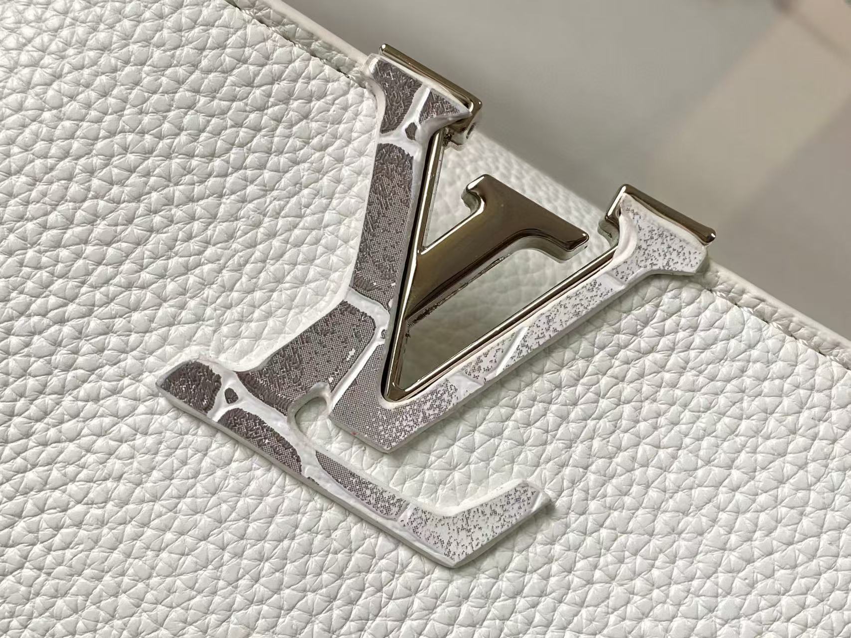 LV Capucinesハンドバッグ 【50％割引+送料無料】