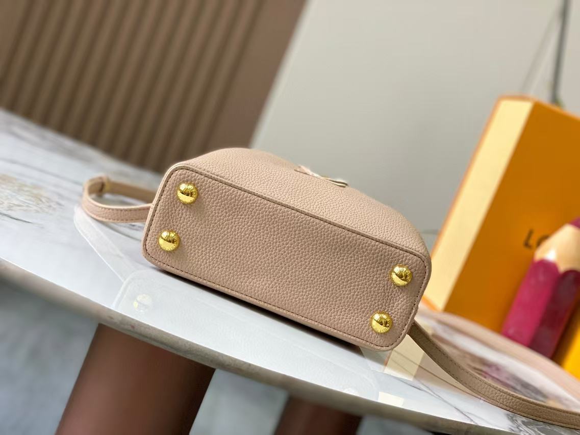 LV Capucinesハンドバッグ 【50％割引+送料無料】