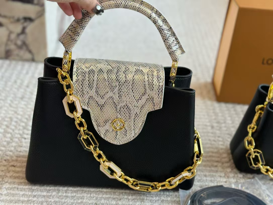 LV Capucinesハードウェアバックルハンドバッグ【50％割引+送料無料】