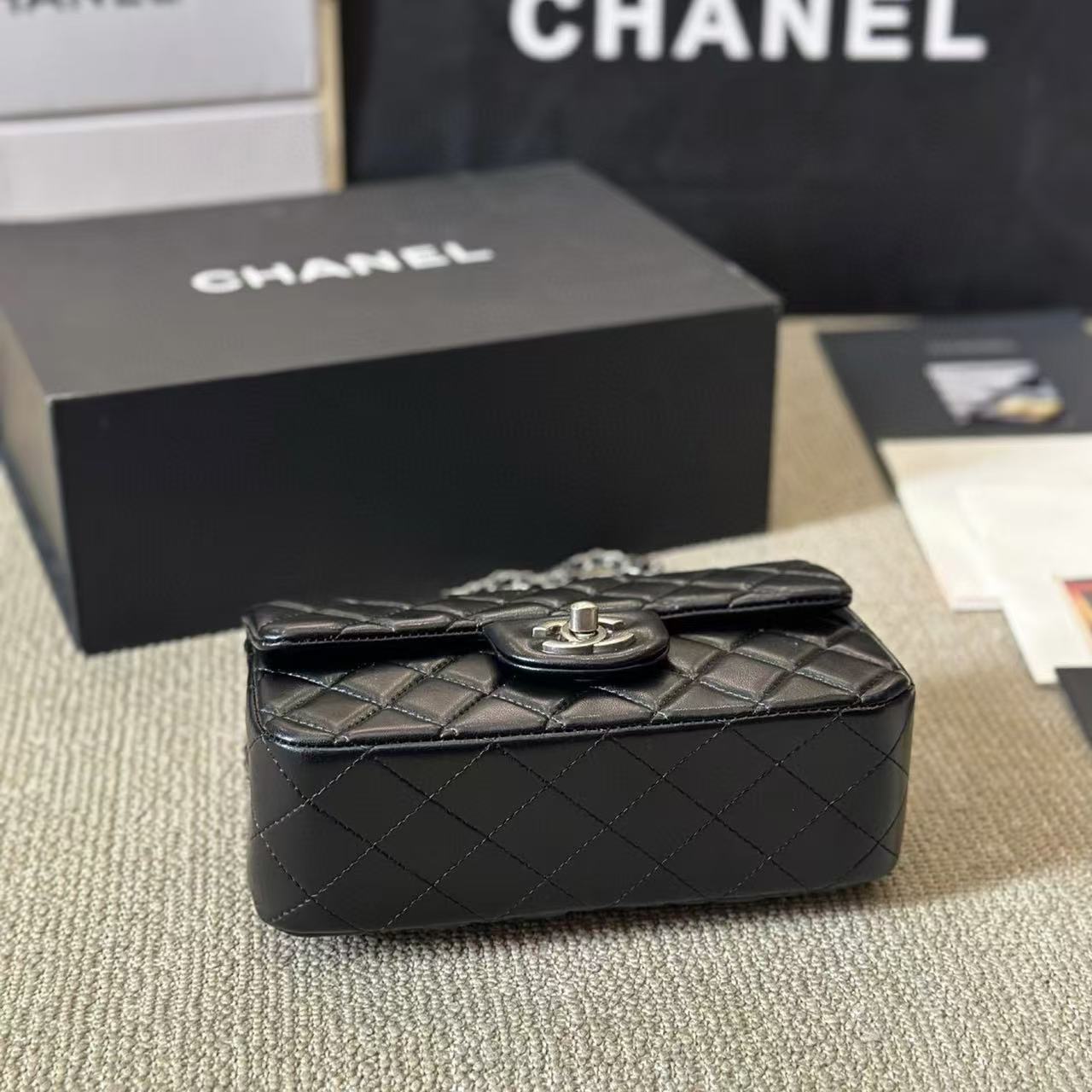 CHANE1 シープスキン シルバーボール ショルダー クロスボディバッグ【50％割引+送料無料】