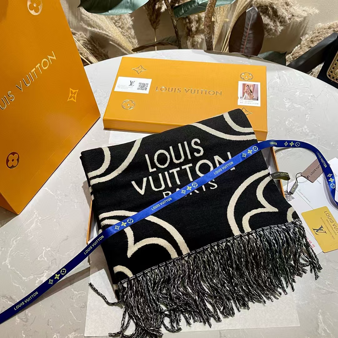 LV 四つ葉のクローバー タッセル カシミヤスカーフ【50％割引+送料無料】