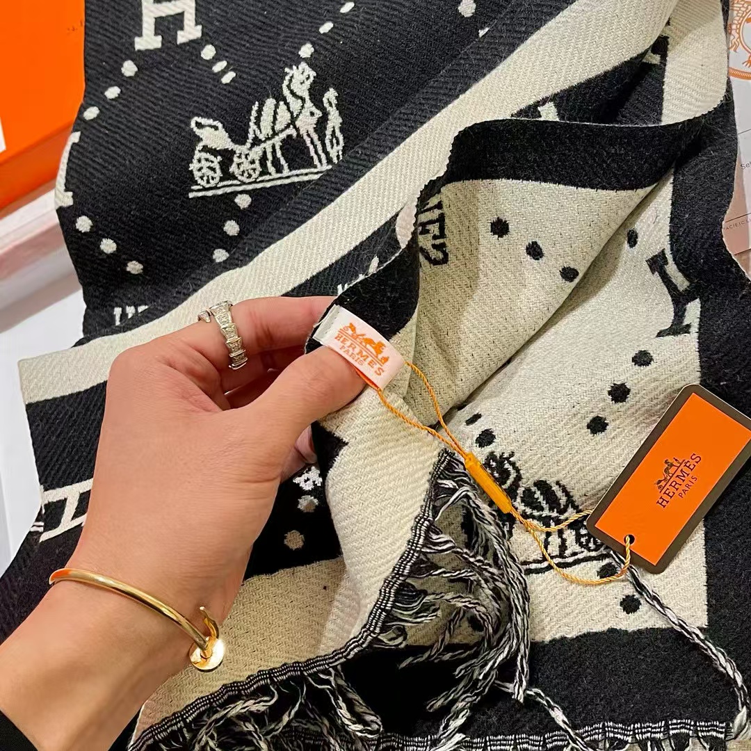 HEMRE5 クラシック フリンジ付きカシミヤ スカーフ【50％割引+送料無料】