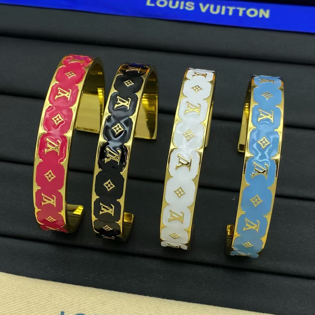 LV 四つ葉のクローバー オープンブレスレット【50％割引+送料無料】